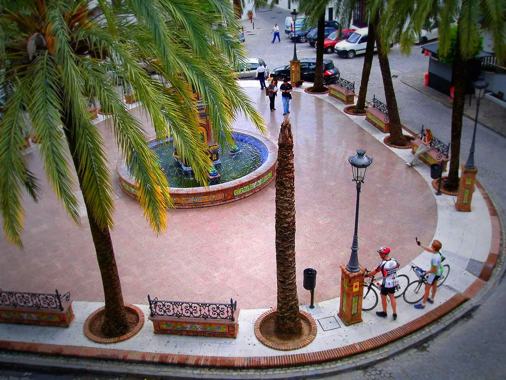 Plaza en Casares